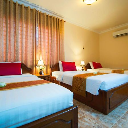 Reaksmey Chanreas Hotel Siem Reap Bagian luar foto