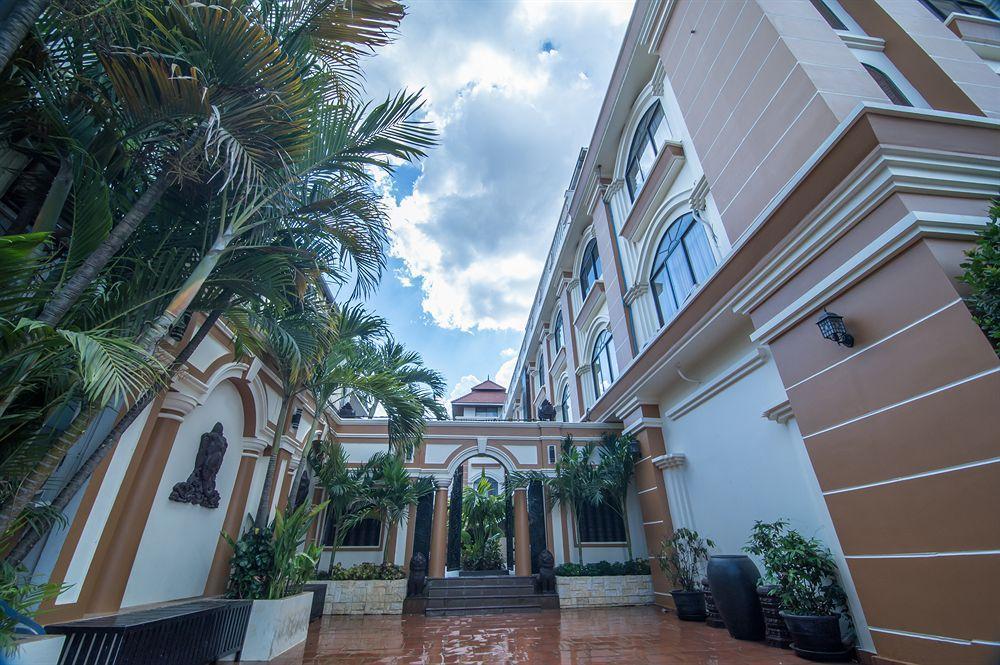 Reaksmey Chanreas Hotel Siem Reap Bagian luar foto